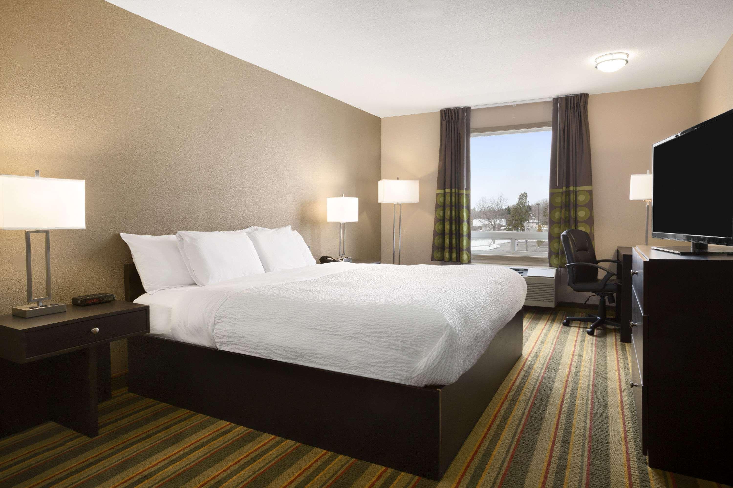 Days Inn By Wyndham וודסטוק מראה חיצוני תמונה
