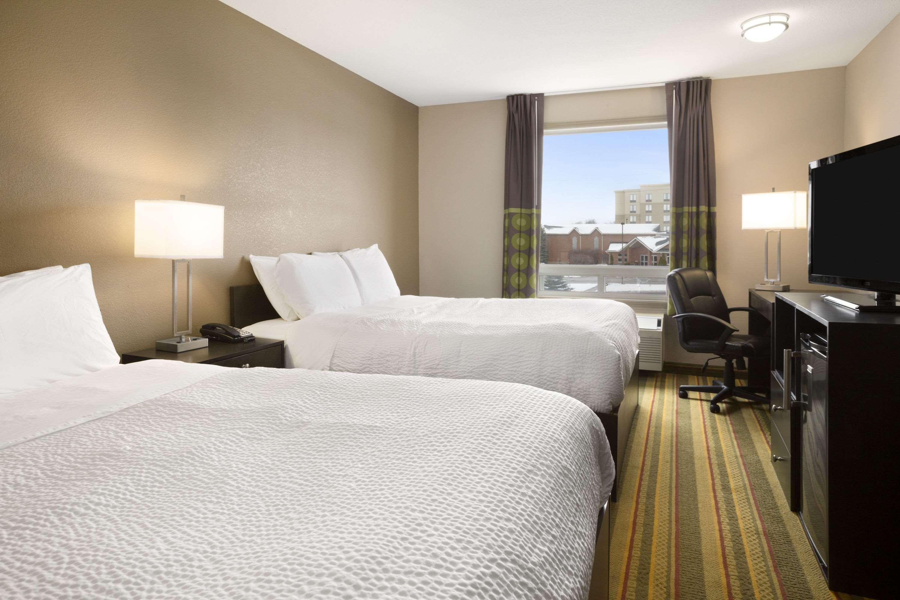 Days Inn By Wyndham וודסטוק מראה חיצוני תמונה