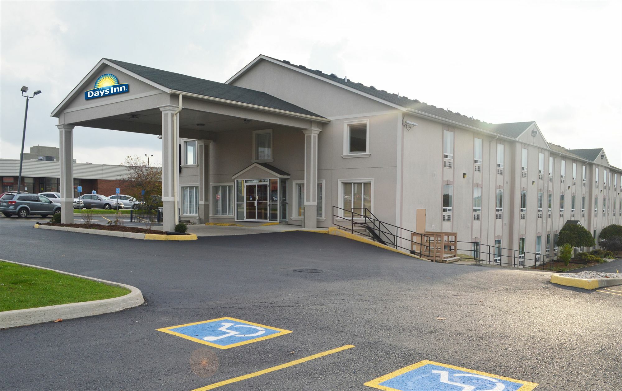 Days Inn By Wyndham וודסטוק מראה חיצוני תמונה