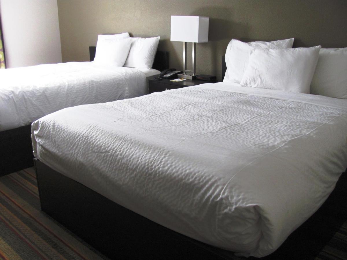 Days Inn By Wyndham וודסטוק מראה חיצוני תמונה